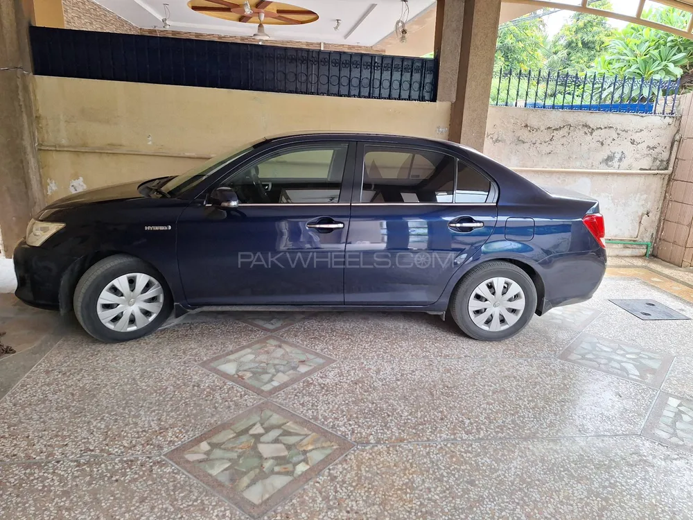 Toyota Corolla Axio 2014 for Sale in Rawalpindi Image-1