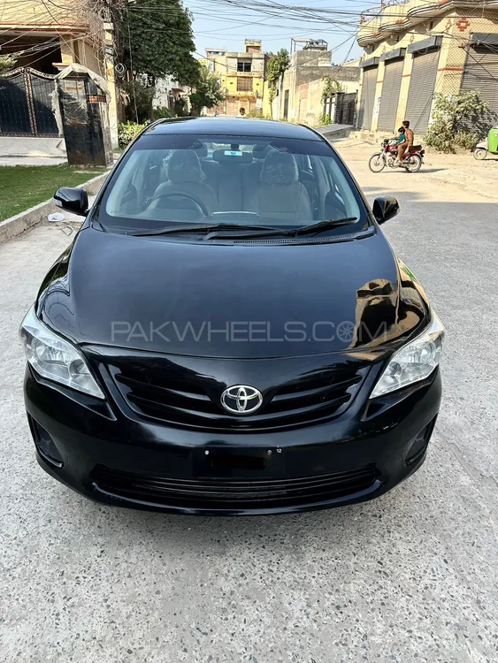 Toyota Corolla 2012 for Sale in Lahore Image-1