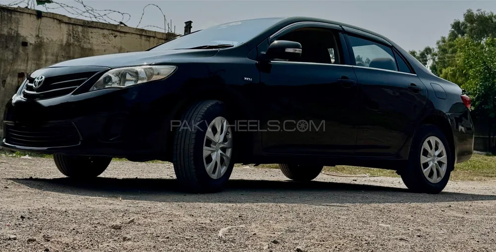 Toyota Corolla 2013 for Sale in Islamabad Image-1