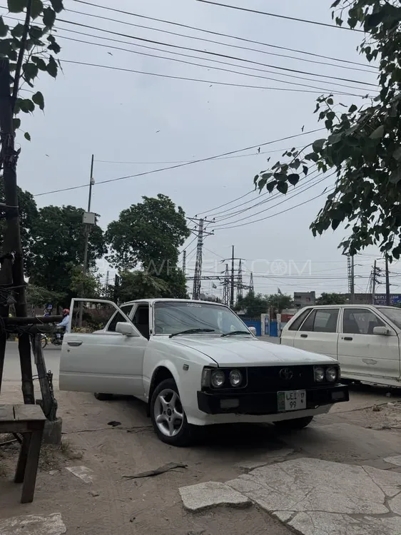 Toyota Corona 1976 for Sale in Lahore Image-1