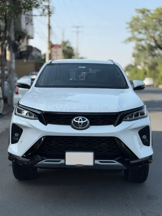 Toyota Fortuner 2022 for Sale in Lahore Image-1