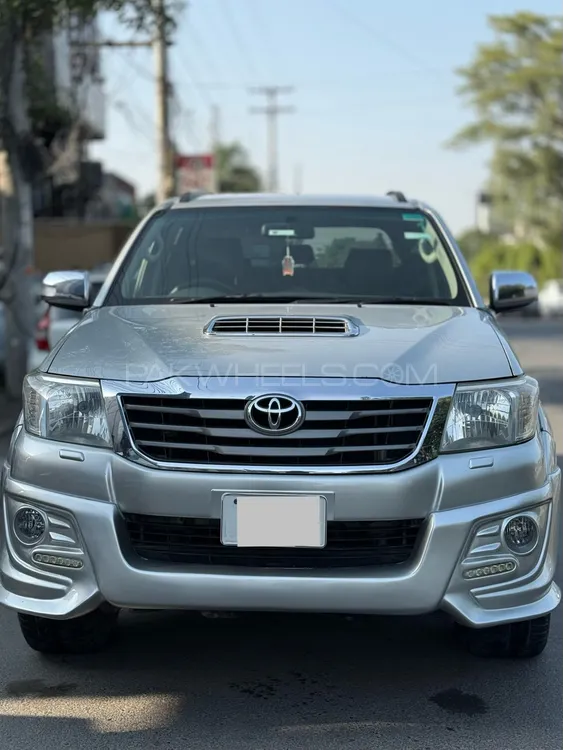 Toyota Hilux 2013 for Sale in Lahore Image-1