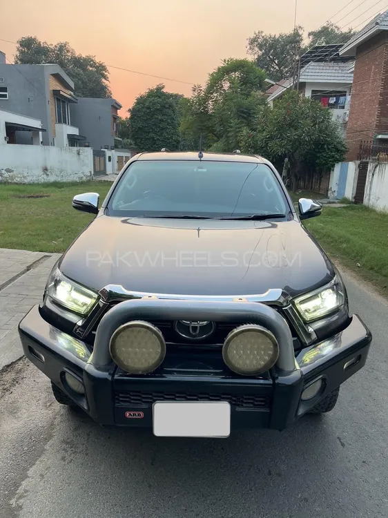 Toyota Hilux 2021 for Sale in Lahore Image-1