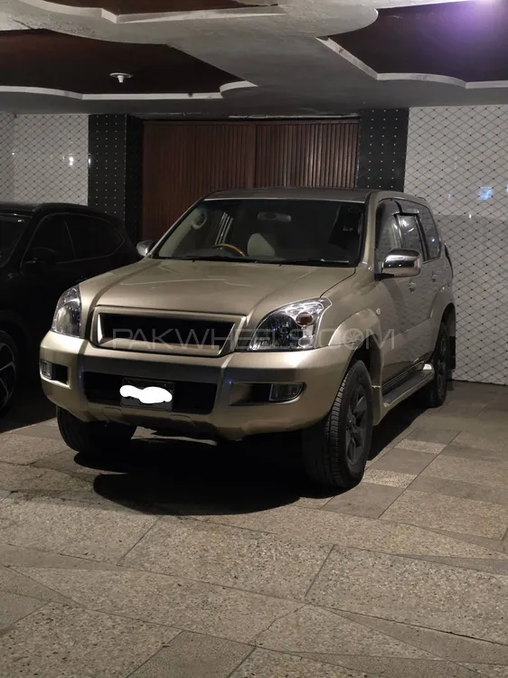 Toyota Prado 2004 for Sale in Mardan Image-1