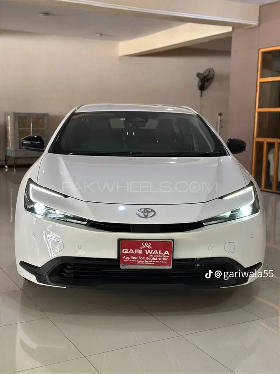 Toyota Prius 2023 for Sale in Peshawar Image-1