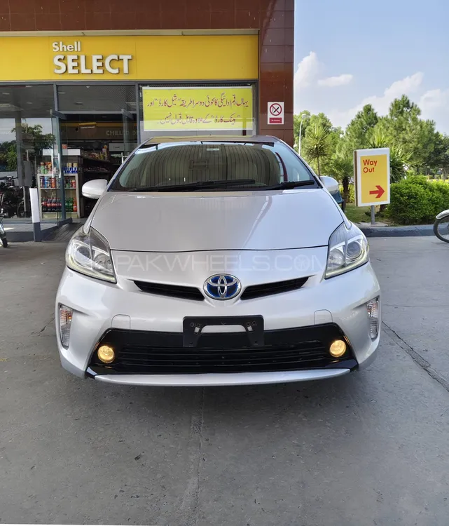 Toyota Prius 2012 for Sale in Islamabad Image-1