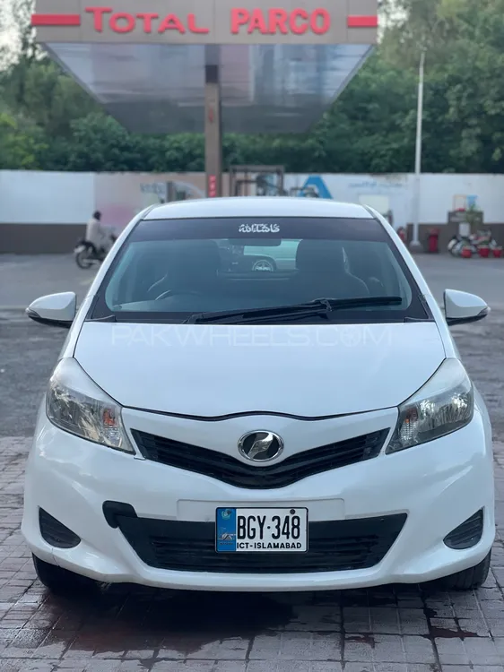 Toyota Vitz 2011 for Sale in Islamabad Image-1