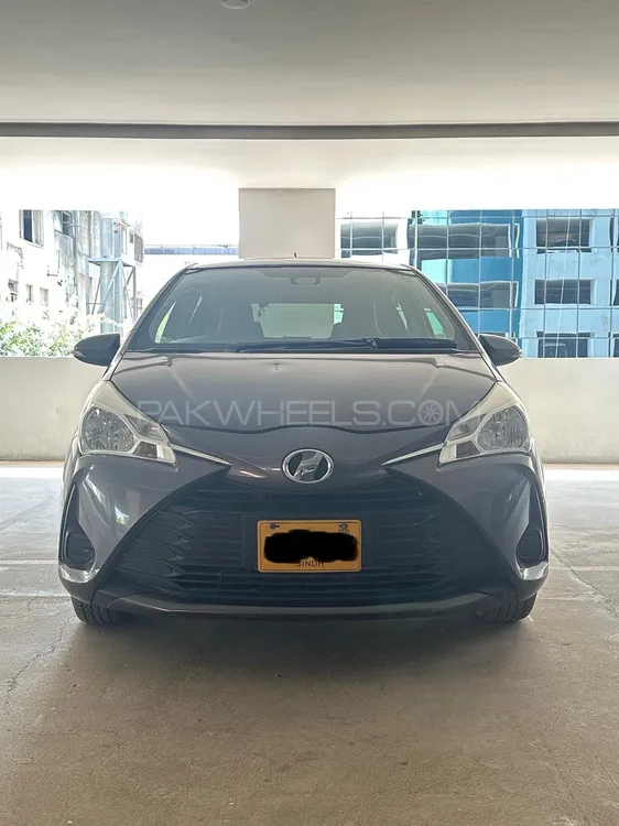 Toyota Vitz 2017 for Sale in Karachi Image-1