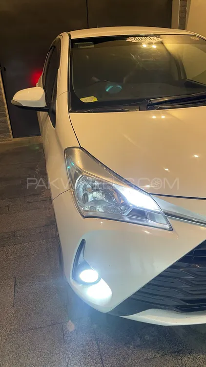 Toyota Vitz 2017 for Sale in Hyderabad Image-1