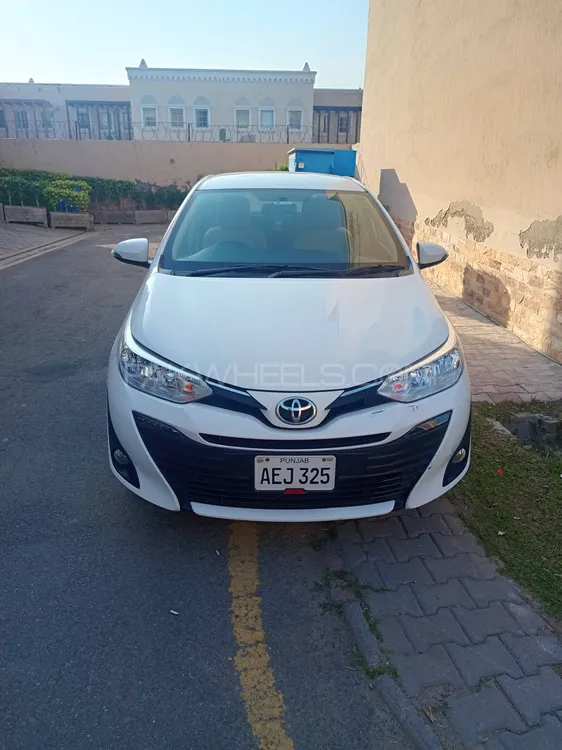 Toyota Yaris Sedan 2021 for Sale in Lahore Image-1
