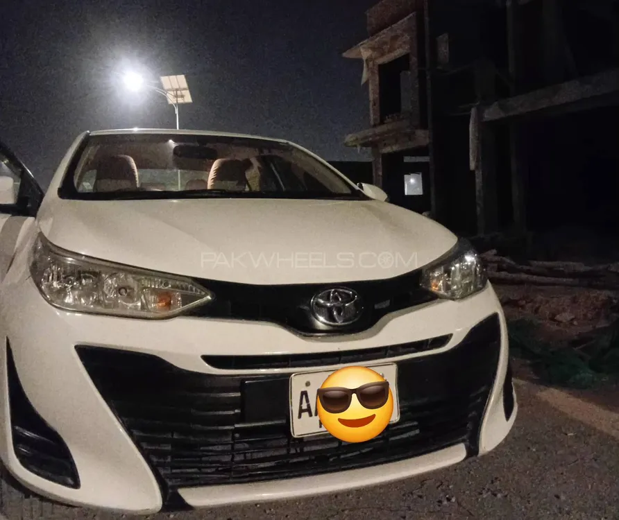 Toyota Yaris Sedan 2020 for Sale in Peshawar Image-1