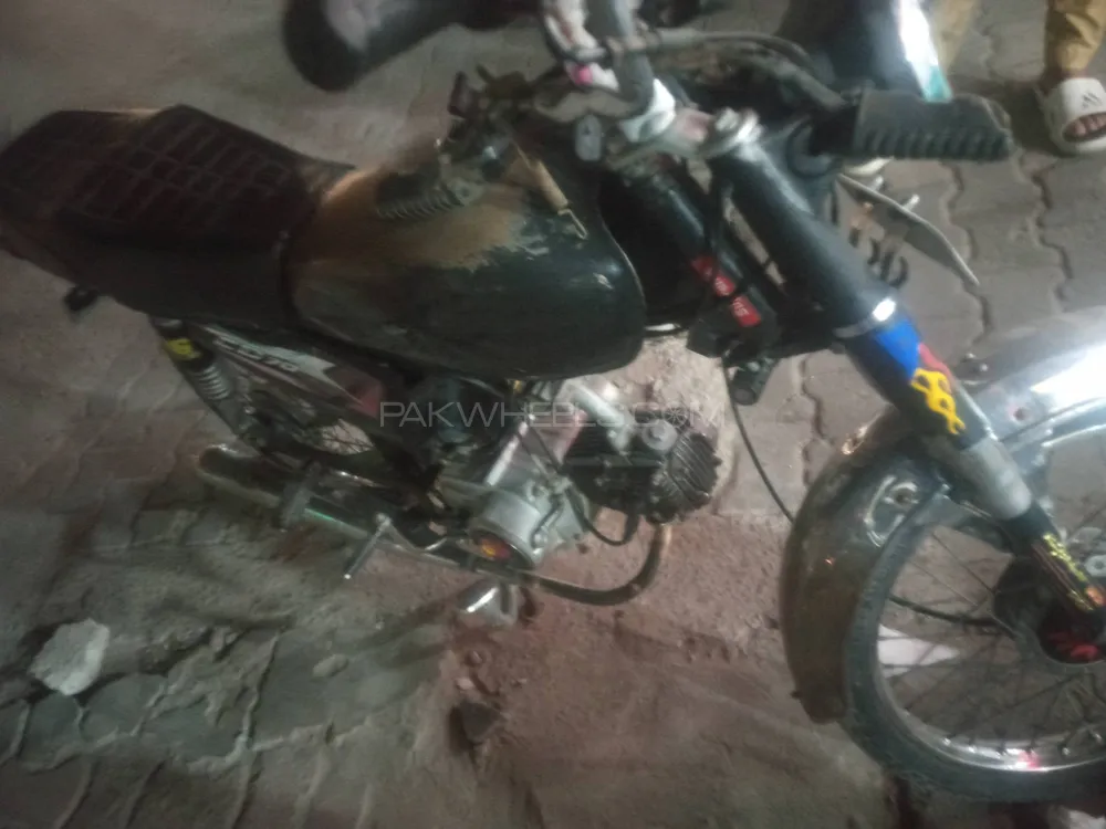 یونیک UD 70 2011 for Sale یونیک UD 70 2011 for Sale Image-3