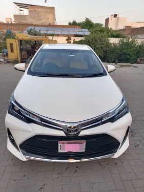 Toyota Corolla Altis Grande X CVT-i 1.8 Beige Interior 2021