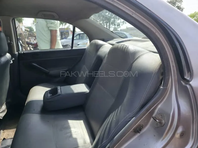 Honda Civic 2001 for Sale in Multan Image-1