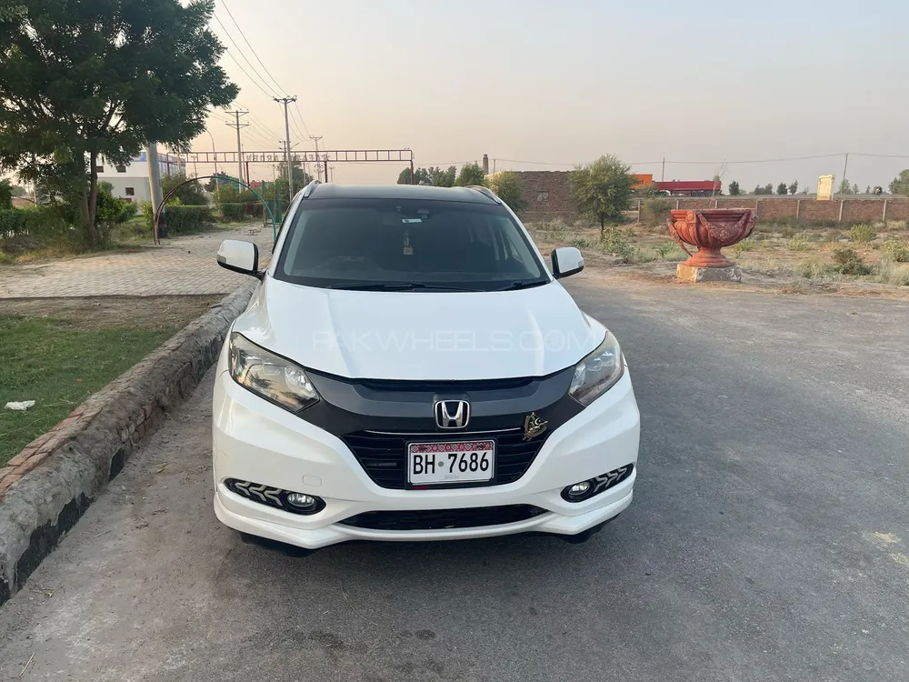 Honda Vezel 2014 for Sale in Sadiqabad Image-1