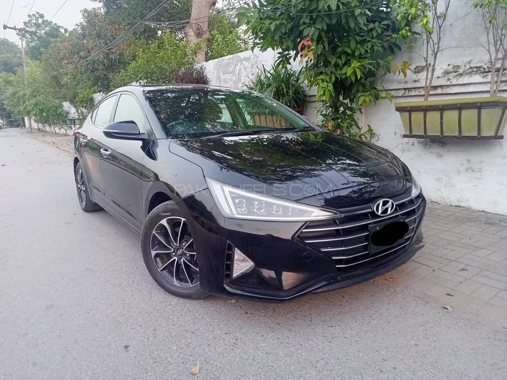 Hyundai Elantra 2021 for Sale in Lahore Image-1