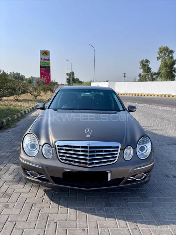 Mercedes Benz E Class 2007 for Sale in Peshawar Image-1