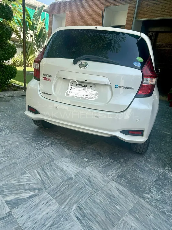 Nissan Note 2018 for Sale in Lahore Image-1