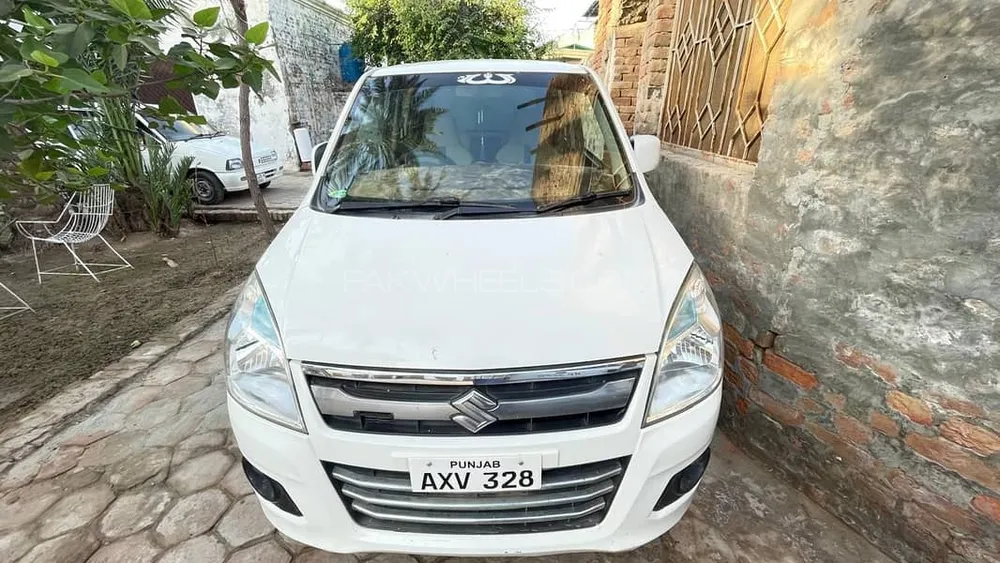 Suzuki Wagon R 2018 for Sale in Muzaffar Gargh Image-1