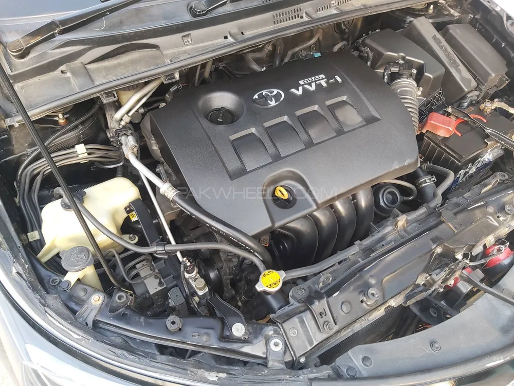 Toyota Corolla 2018 for Sale in Peshawar Image-1