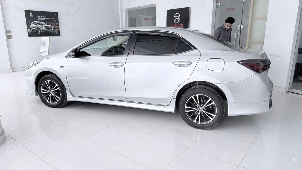 ٹویوٹا کرولا 2021 for Sale in نواب شاہ ٹویوٹا کرولا 2021 for Sale in نواب شاہ Image-3
