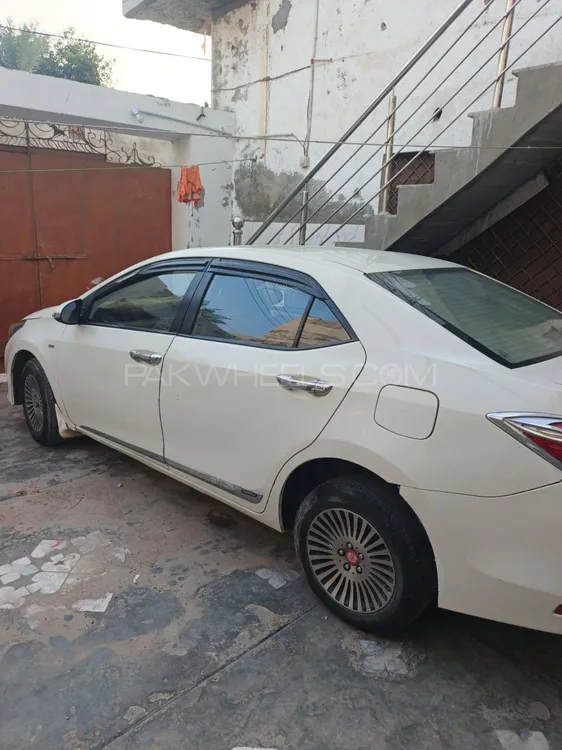 Toyota Corolla 2015 for Sale in Muzaffar Gargh Toyota Corolla 2015 for Sale in Muzaffar Gargh Image-7