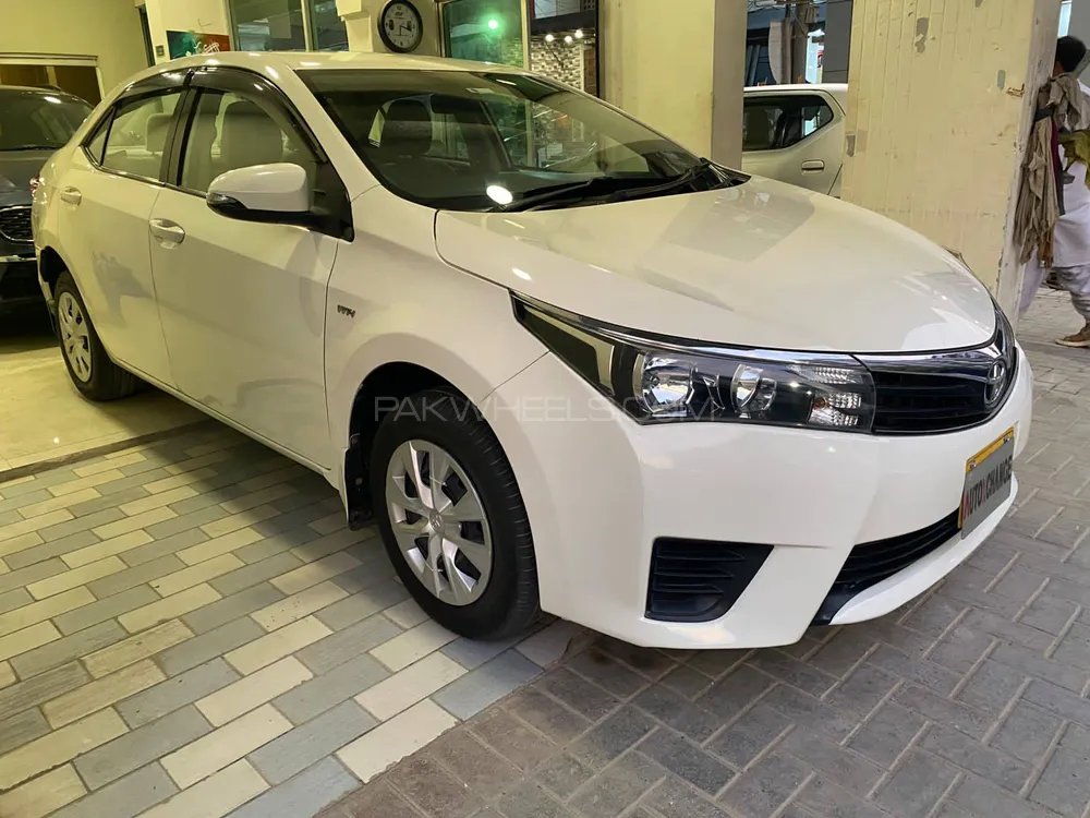 Toyota Corolla 2016 for Sale in Karachi Image-1