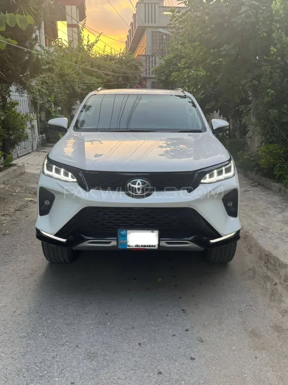 Toyota Fortuner 2018 for Sale in Islamabad Image-1