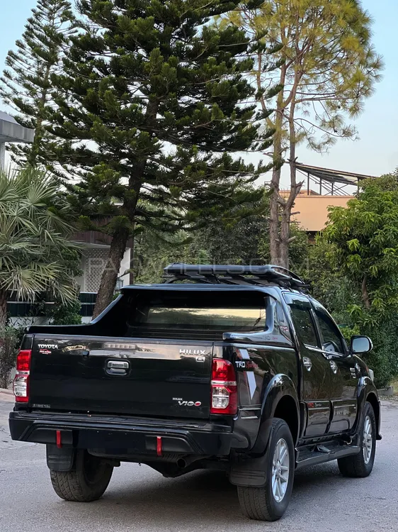 Toyota Hilux 2011 for Sale in Islamabad Toyota Hilux 2011 for Sale in Islamabad Image-5