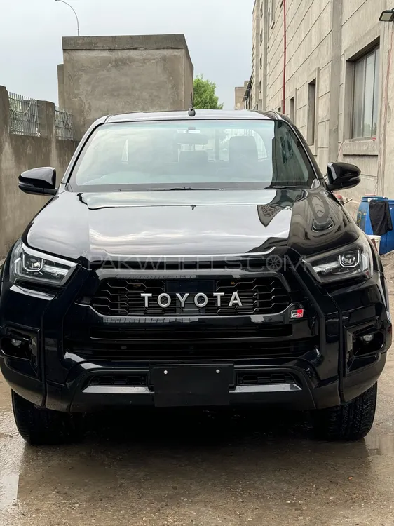 Toyota Hilux 2024 for Sale in Karachi Image-1