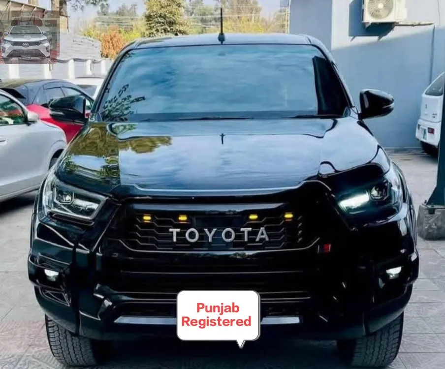 Toyota Hilux 2025 for Sale in Lahore Image-1