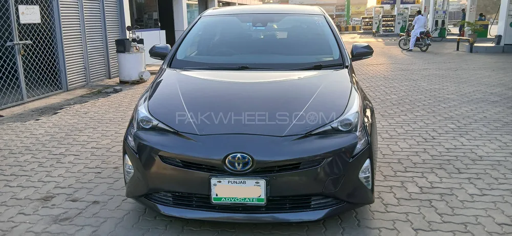 Toyota Prius 2018 for Sale in Lahore Image-1