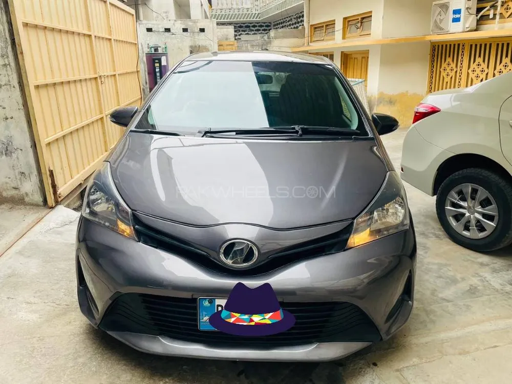 Toyota Vitz 2015 for Sale in Jhelum Image-1