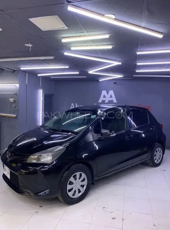 Toyota Vitz 2015 for Sale in Sukkur Image-1