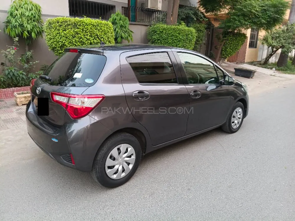 Toyota Vitz 2018 for Sale in Lahore Image-1