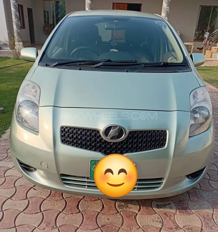 Toyota Vitz 2006 for Sale in Multan Image-1