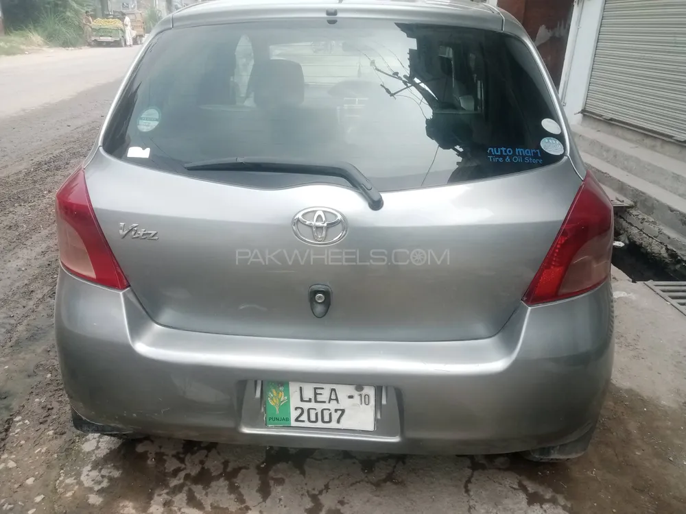 Toyota Vitz 2010 for Sale in Gujrat Image-1