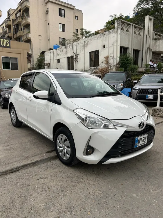 Toyota Vitz 2017 for Sale in Islamabad Image-1