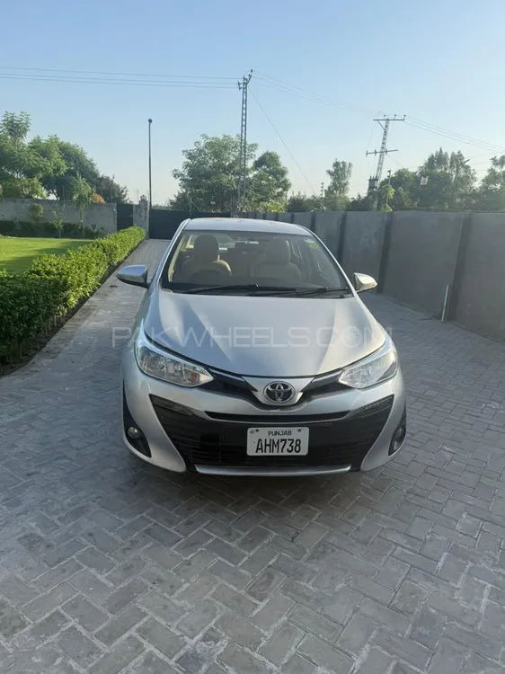 Toyota Yaris Sedan 2022 for Sale in Lahore Image-1