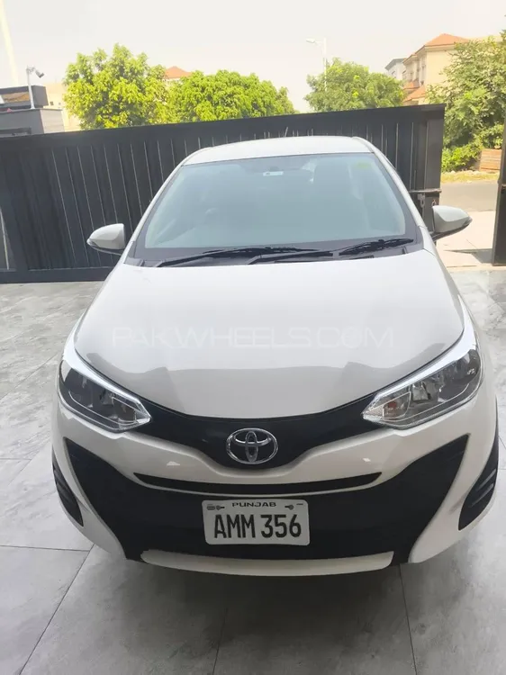 Toyota Yaris Sedan 2022 for Sale in Lahore Image-1