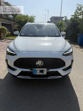 MG HS PHEV 2025