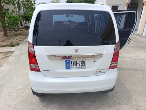 Suzuki Wagon R AGS 2022