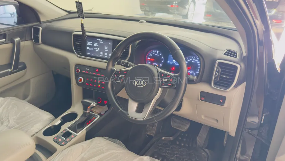 KIA Sportage 2021 for Sale in Layyah KIA Sportage 2021 for Sale in Layyah Image-9