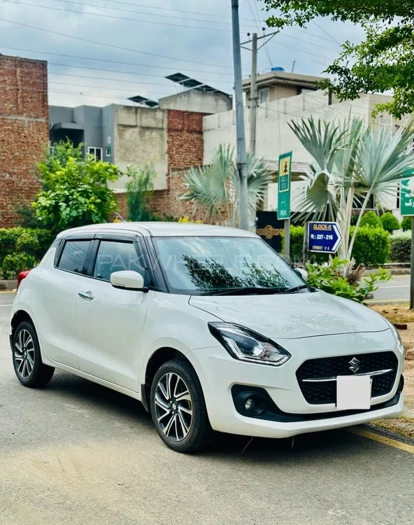 Suzuki Swift 2023 for Sale in Faisalabad Image-1