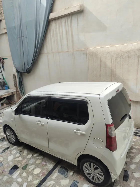 Suzuki Wagon R 2015 for Sale in Peshawar Image-1