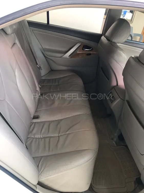 ٹویوٹا کیمری 2007 for Sale in ڈیرہ غازی خان ٹویوٹا کیمری 2007 for Sale in ڈیرہ غازی خان Image-8