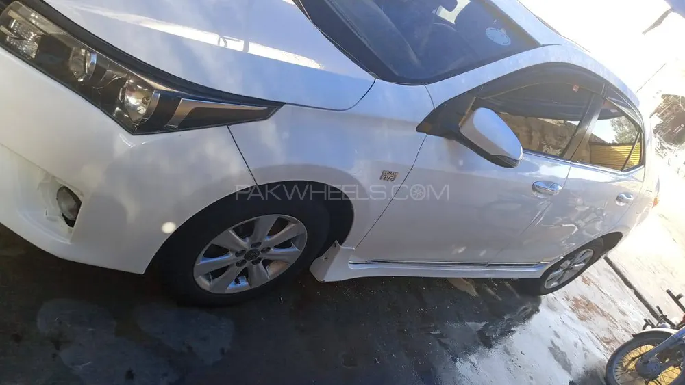 Toyota Corolla 2014 for Sale in Lahore Image-1