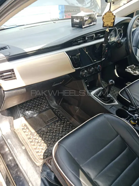 Toyota Corolla 2014 for Sale in Chichawatni Toyota Corolla 2014 for Sale in Chichawatni Image-2