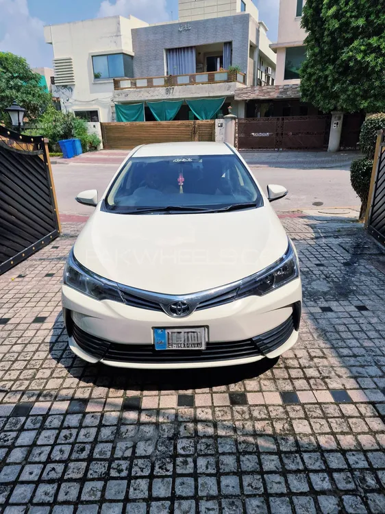 Toyota Corolla 2018 for Sale in Islamabad Image-1