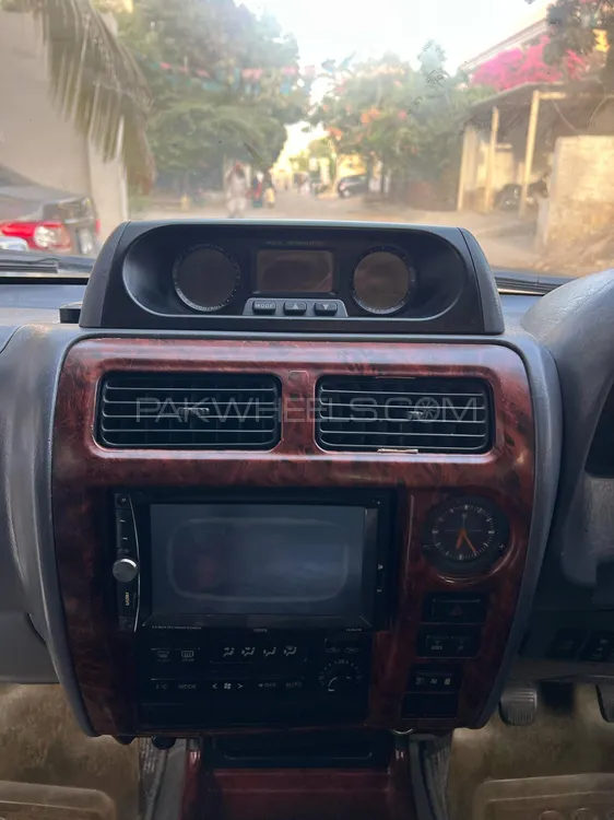 Toyota Prado 2000 for Sale in Karachi Toyota Prado 2000 for Sale in Karachi Image-11